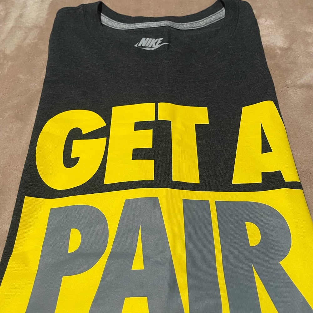 Nike Men's Charcoal Tee with Bold Yellow Graphic